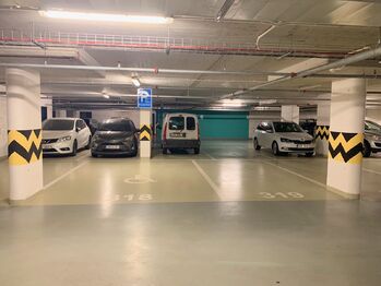 Pronájem garážového stání 17 m², Praha 10 - Malešice