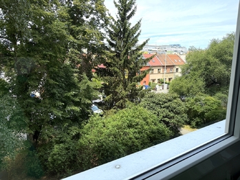 Prodej bytu 3+1 v osobním vlastnictví 74 m², Praha 9 - Střížkov