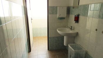 Toalety. - Pronájem skladovacích prostor 18 m², Tábor