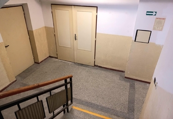 Příchod ke skladu. - Pronájem skladovacích prostor 18 m², Tábor