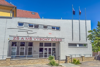 Prodej domu 378 m², Vysoký Újezd