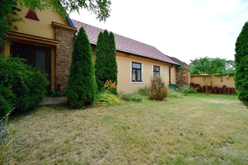 Pronájem domu 115 m², Hostomice