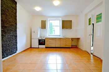 Pronájem domu 115 m², Hostomice