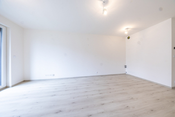 Prodej bytu 1+kk v osobním vlastnictví 34 m², Praha 4 - Háje