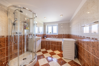 Prodej domu 181 m², Praha 4 - Kunratice