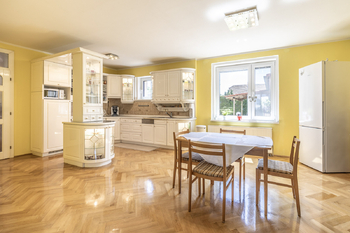 Prodej domu 181 m², Praha 4 - Kunratice