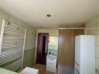 koupelna - Prodej domu 155 m², Kryry