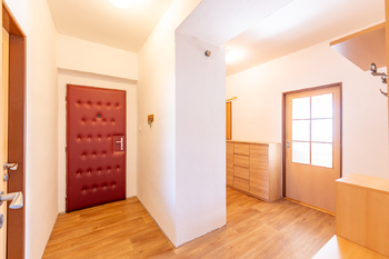 Prodej bytu 3+1 v osobním vlastnictví 82 m², Lesonice