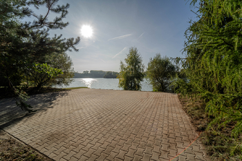 Prodej pozemku 1278 m², Sadská