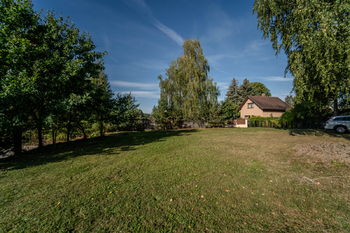 Prodej pozemku 1278 m², Sadská
