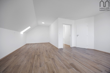 Prodej domu 195 m², Doubravčice