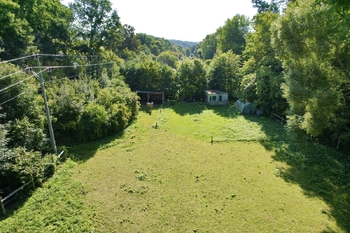 zadní část pozemku vhodná k umístění přístřeškůu - Prodej pozemku 7909 m², Všestary