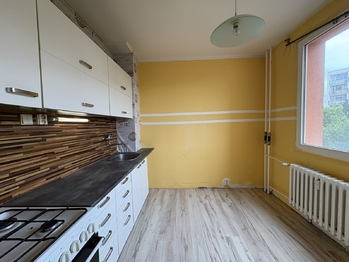 Prodej bytu 2+1 v osobním vlastnictví 62 m², Chomutov