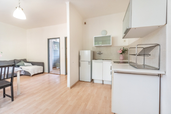 Jídelní kout - Prodej bytu 1+1 v družstevním vlastnictví 48 m², Praha 4 - Krč