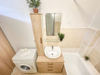 Prodej bytu 1+1 v družstevním vlastnictví 48 m², Praha 4 - Krč