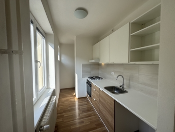 Pronájem bytu 2+1 v osobním vlastnictví 66 m², Praha 5 - Hlubočepy