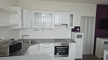 Pronájem bytu 1+kk v osobním vlastnictví 30 m², Praha 4 - Kamýk