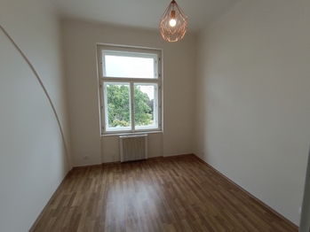 Pronájem bytu 2+1 v osobním vlastnictví 48 m², Praha 10 - Vršovice