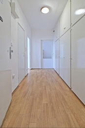 předsíň - Prodej bytu 2+1 v osobním vlastnictví 56 m², Praha 10 - Záběhlice