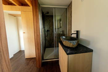 Sprchový kout - Prodej chaty / chalupy 27 m², Brušperk