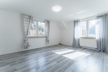 Prodej domu 263 m², Okrouhlo