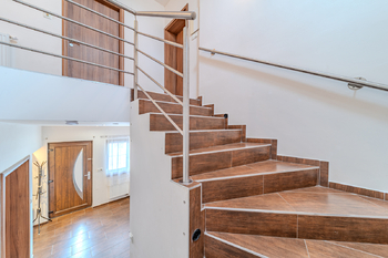 Prodej domu 147 m², Tmaň