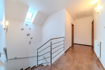 Prodej domu 147 m², Tmaň