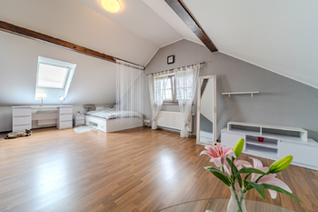 Prodej domu 147 m², Tmaň