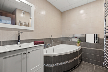 Prodej bytu 2+1 v osobním vlastnictví 61 m², Karlovy Vary