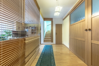 Prodej domu 180 m², Praha 10 - Uhříněves