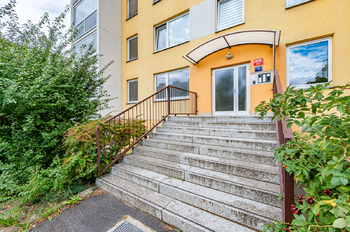 Prodej bytu 3+1 v osobním vlastnictví 71 m², Praha 8 - Troja