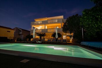 Prodej domu 257 m², Kožino
