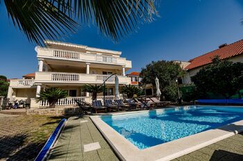 Prodej domu 257 m², Kožino