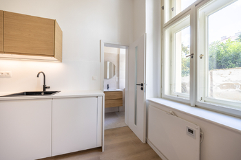 Prodej bytu 1+1 v osobním vlastnictví 39 m², Praha 10 - Vinohrady