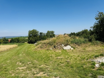 Prodej pozemku 1075 m², Kučerov