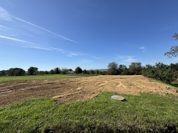 Prodej pozemku 1075 m², Kučerov