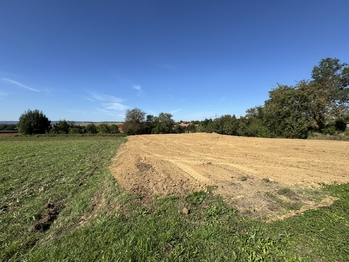 Prodej pozemku 1075 m², Kučerov