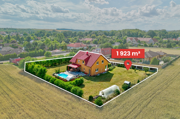 Prodej domu 300 m², Malý Újezd
