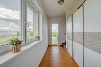 Prodej domu 300 m², Malý Újezd