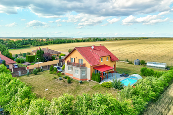 Prodej domu 300 m², Malý Újezd