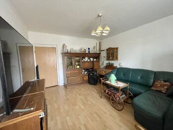 samostatný pokoj 1.NP - Prodej domu 401 m², Křimov