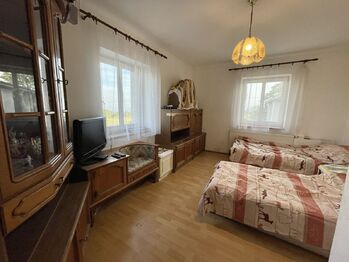 Prodej domu 401 m², Křimov