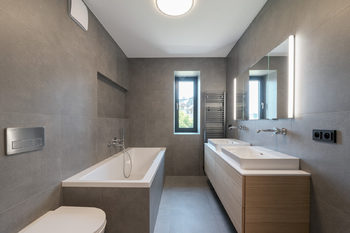 Koupelna s WC - Pronájem bytu 3+kk v osobním vlastnictví 101 m², Lanškroun 