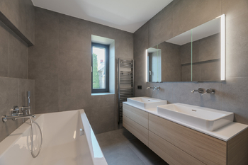 Koupelna s WC - Pronájem bytu 3+kk v osobním vlastnictví 101 m², Lanškroun