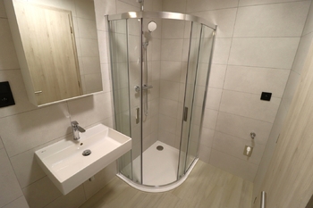 Pronájem bytu 1+kk v osobním vlastnictví 65 m², Praha 5 - Hlubočepy