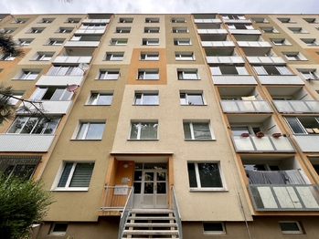 Prodej bytu 2+1 v osobním vlastnictví 65 m², Chomutov
