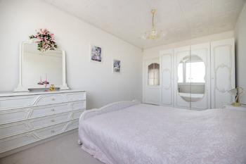 Hlavní ložnice - Prodej bytu 3+kk v osobním vlastnictví 75 m², Praha 4 - Chodov