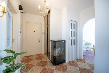 Předsíň - Prodej bytu 3+kk v osobním vlastnictví 75 m², Praha 4 - Chodov