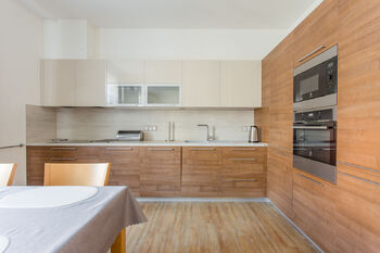 kuchyňský kout - Pronájem bytu 3+kk v osobním vlastnictví 102 m², Brno