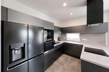 Kuchyňský kout - Pronájem domu 124 m², Nelahozeves
